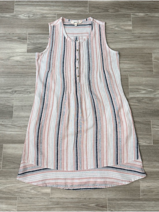 Briggs New York Dresses & Skirts - Briggs New York Sleeveless Striped Henley Linen Blend Dress